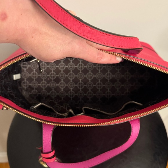 Henri Bendel Bag with Strap - Picture 8 of 12